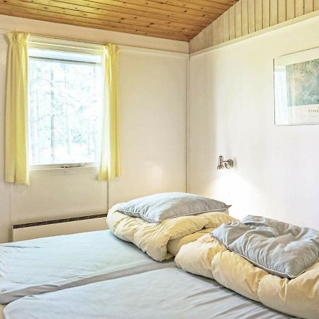 6 Person Holiday Home In Aakirkeby Vester Somarken Zewnętrze zdjęcie