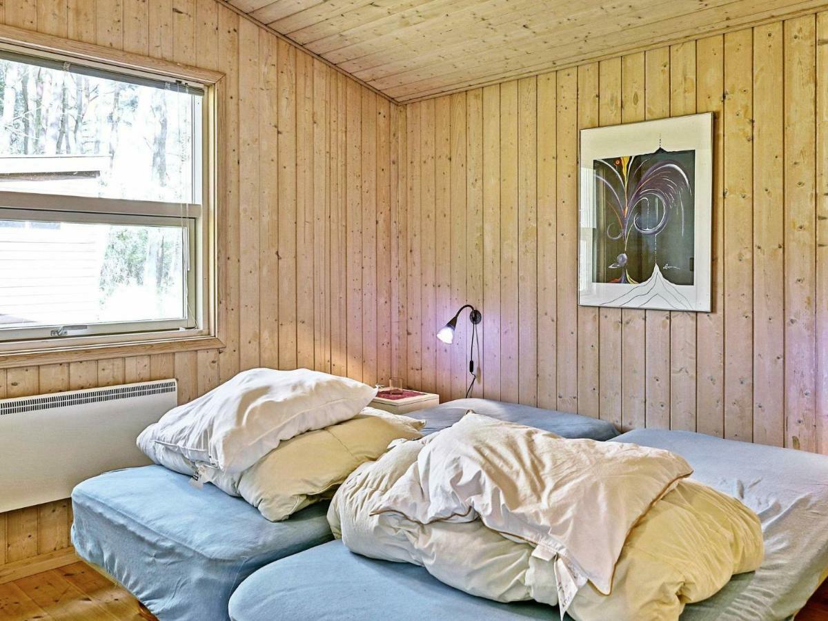 6 Person Holiday Home In Aakirkeby Vester Somarken Zewnętrze zdjęcie
