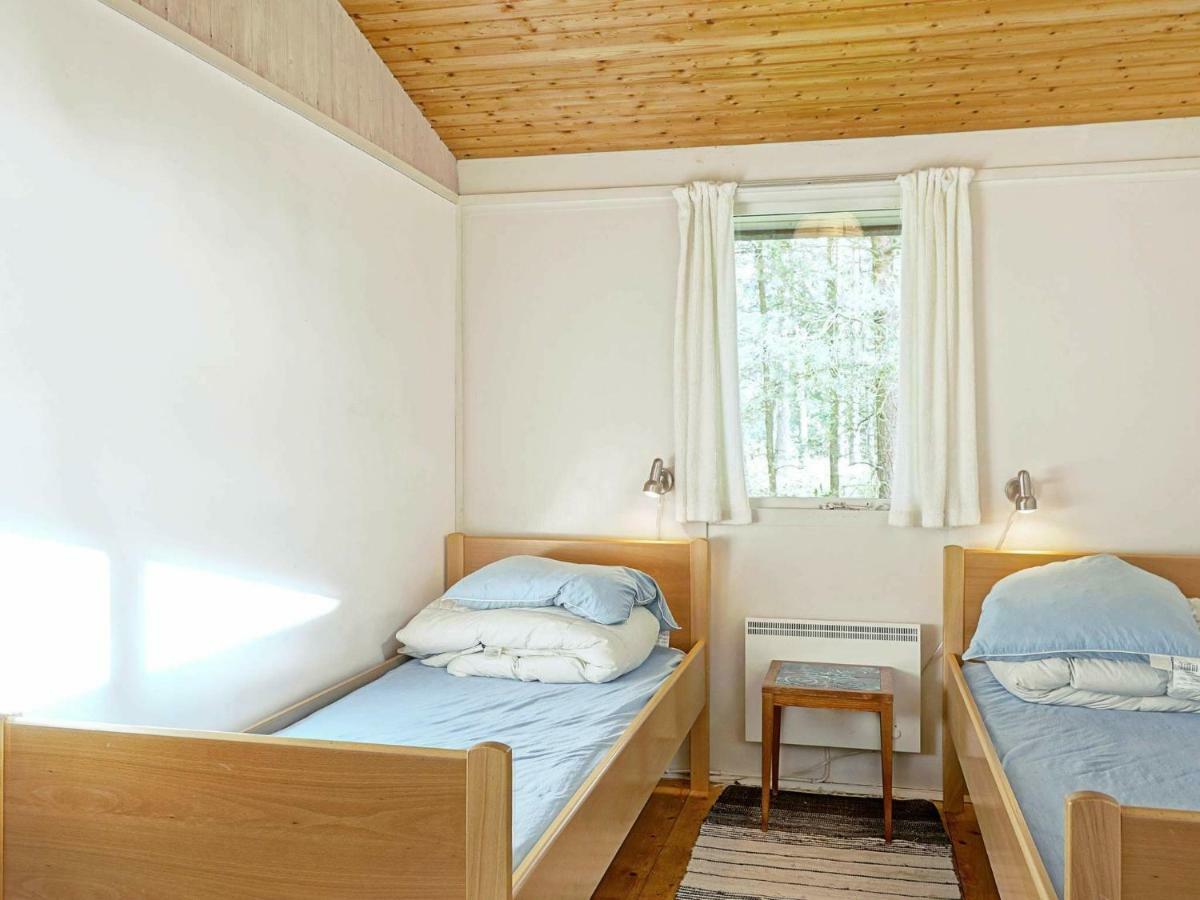 6 Person Holiday Home In Aakirkeby Vester Somarken Zewnętrze zdjęcie